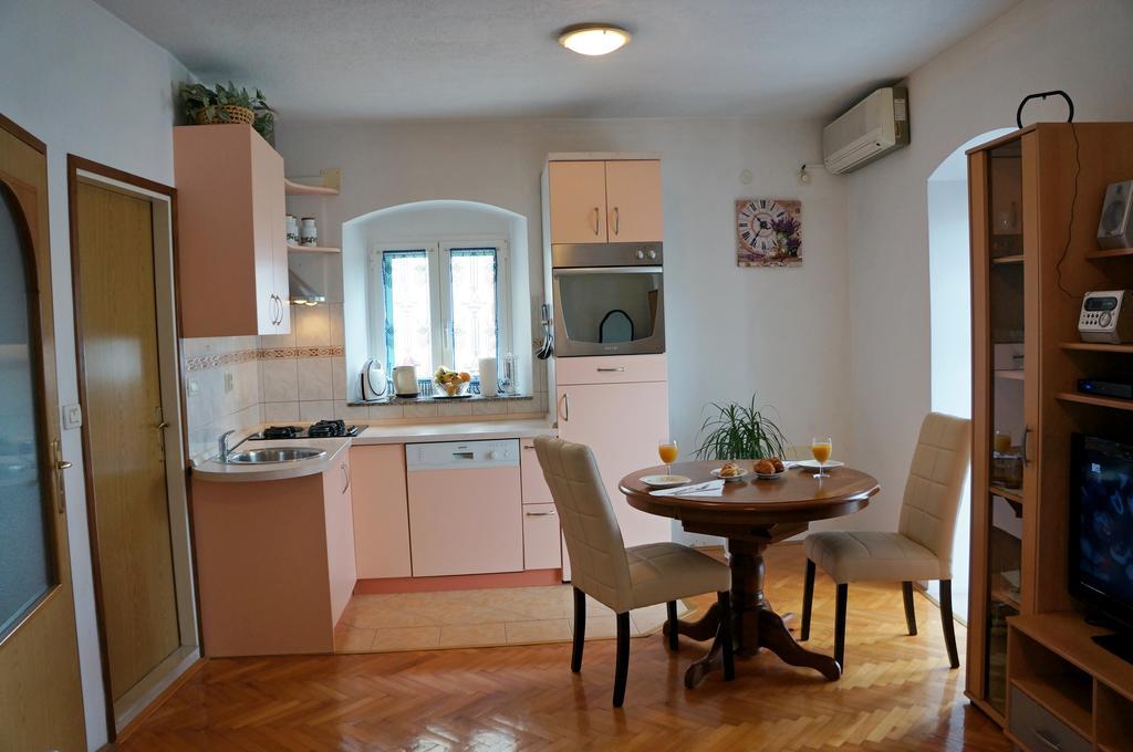 Kamena Apartment & Studio Макарска Экстерьер фото