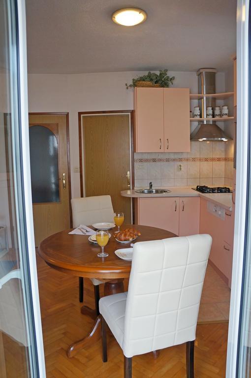 Kamena Apartment & Studio Макарска Экстерьер фото