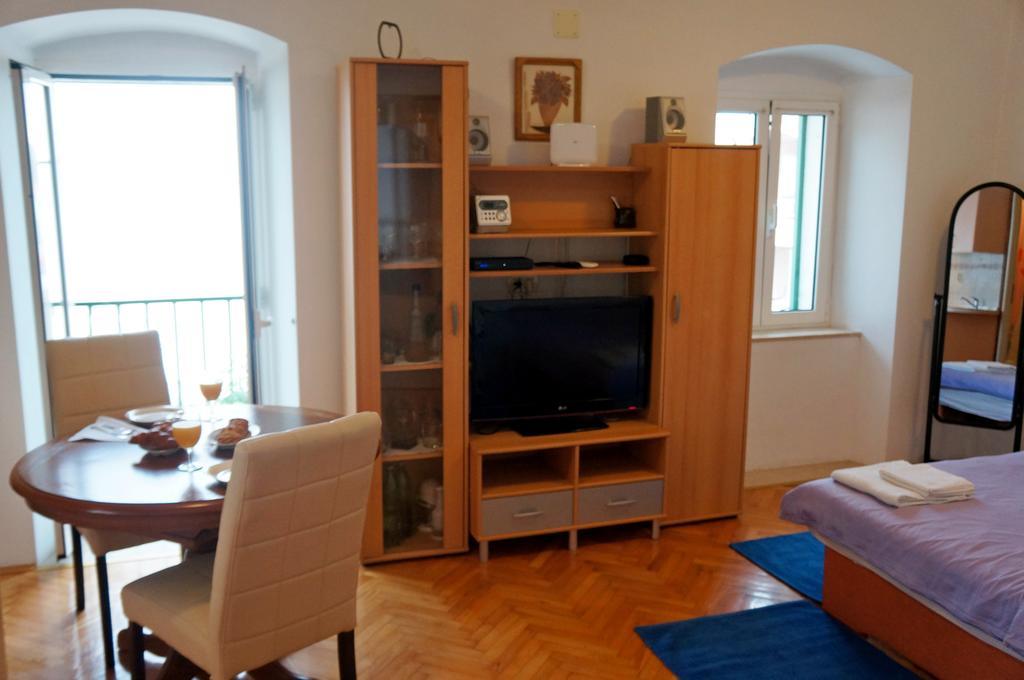 Kamena Apartment & Studio Макарска Экстерьер фото