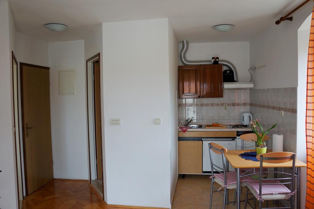 Kamena Apartment & Studio Макарска Экстерьер фото